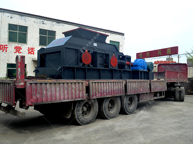 對(duì)輥破碎機(jī)的結(jié)構(gòu)制在怎樣的？?jī)?yōu)勢(shì)有哪些？